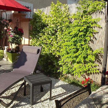 Paluds de Noves Mas De La Coucourde B&B 외부 사진